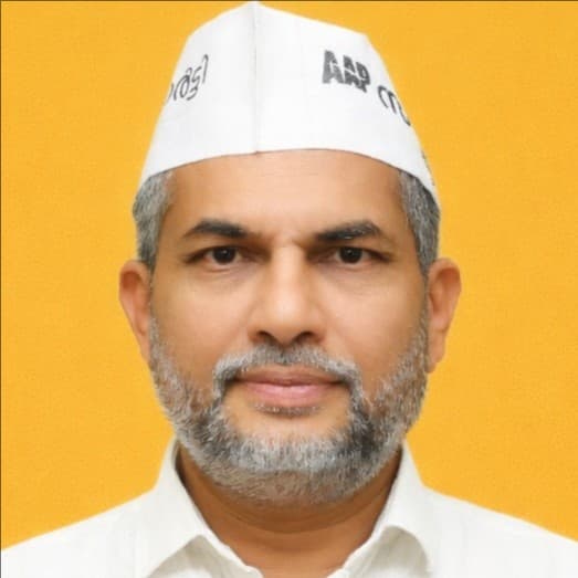 Musthafa PK (Padinjare Kuniyoth)